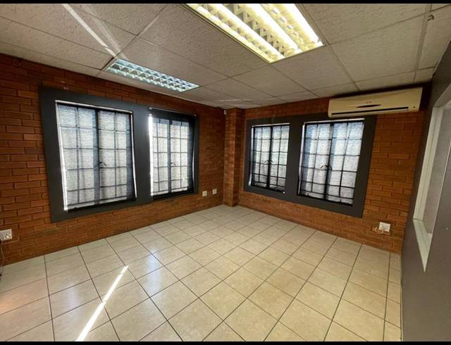 INDUSTRIAL PROPERTY TO RENT IN HENNOPS PARK INDUSTRIAL